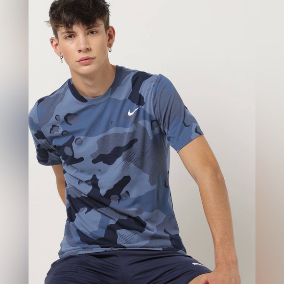 Nike Men's Short Sleeve Blue Camo Dri-Fit Tee - Picture 1 of 5